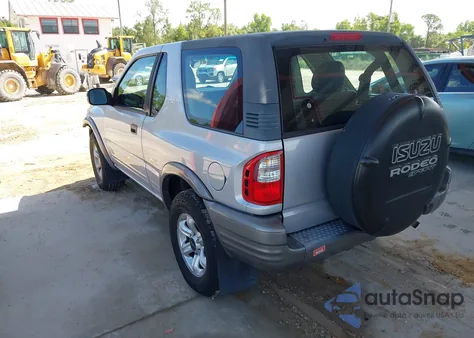 2002 Isuzu Rodeo Sport S 3.2L V6 Hard Top/S 3.2L V6 Soft Top из США, поврежденный, VIN 4S2CK57W324325997